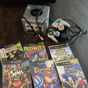 Nintendo GameCube plus 6 games.